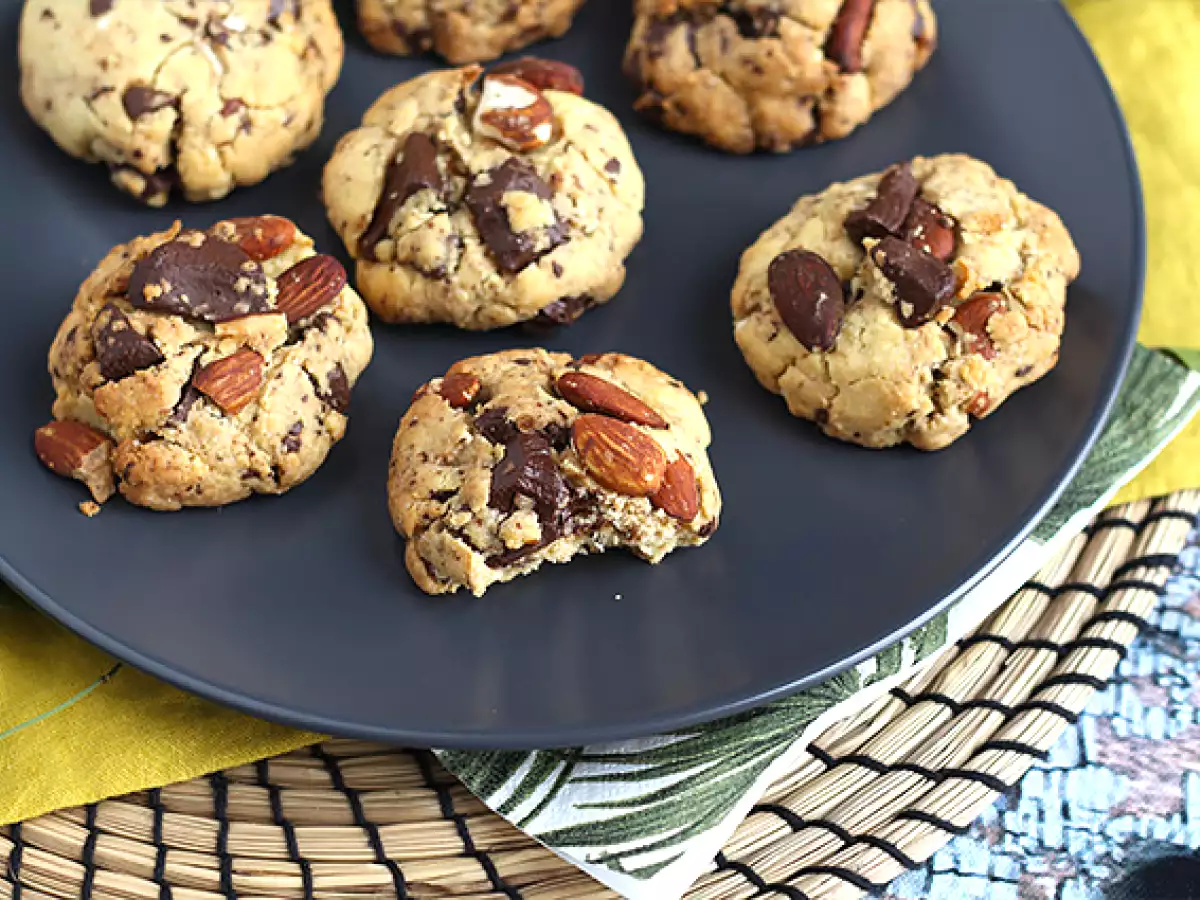 Chokladcookies med jordnötter och mandel - foto 4