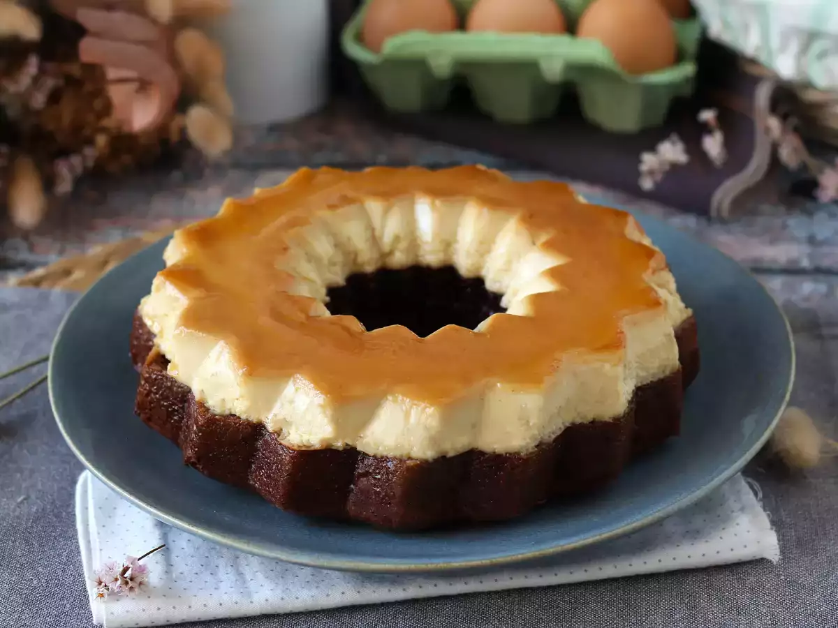 Chokladflan med saftig chokladkaka, vaniljflan och karamell - foto 2