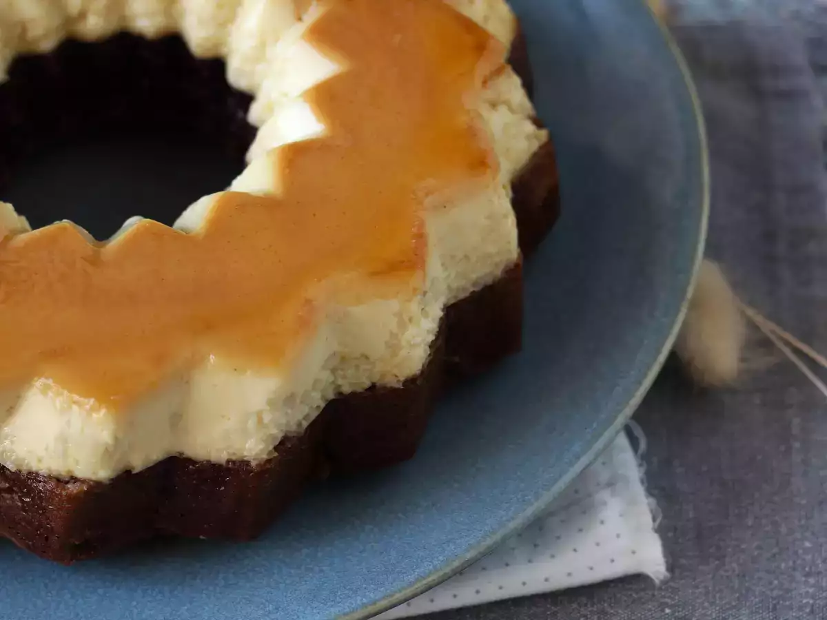 Chokladflan med saftig chokladkaka, vaniljflan och karamell - foto 4