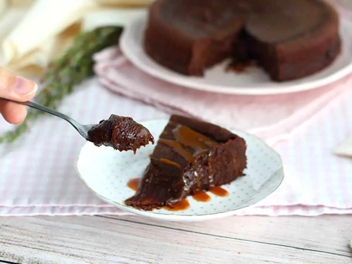 Chokladkaka med salt kolasås - foto 3