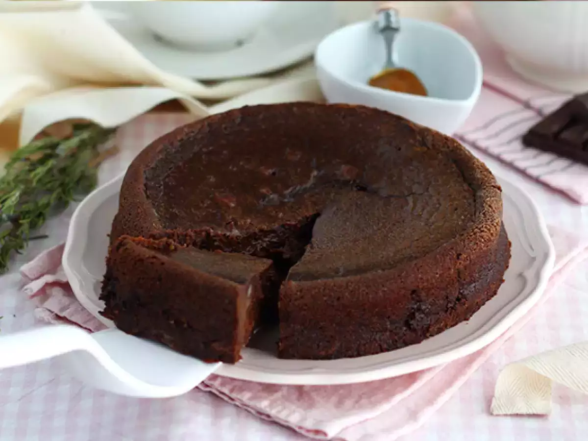Chokladkaka med salt kolasås - foto 4