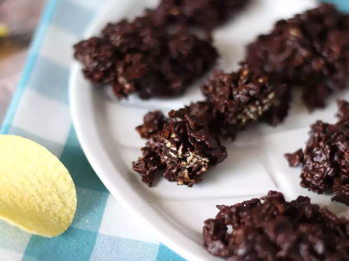 Chokladpraliner i sandrosor - foto 4