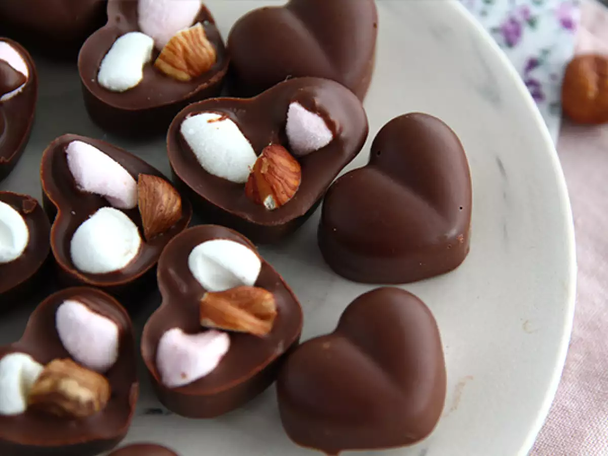 Chokladpraliner med marshmallows och hasselnötter - foto 2