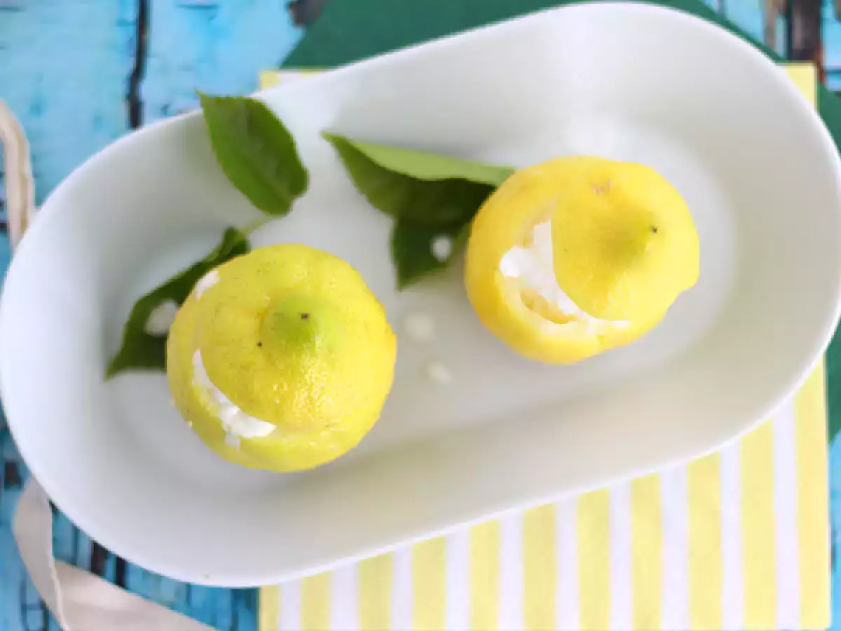 Citronsorbet i frysta citroner – en uppfriskande dessert - foto 2