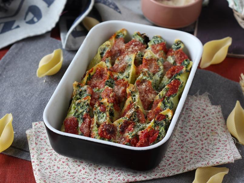 Conchiglioni fyllda med ricotta och spenat: en oemotståndlig bakad vegetarisk rätt