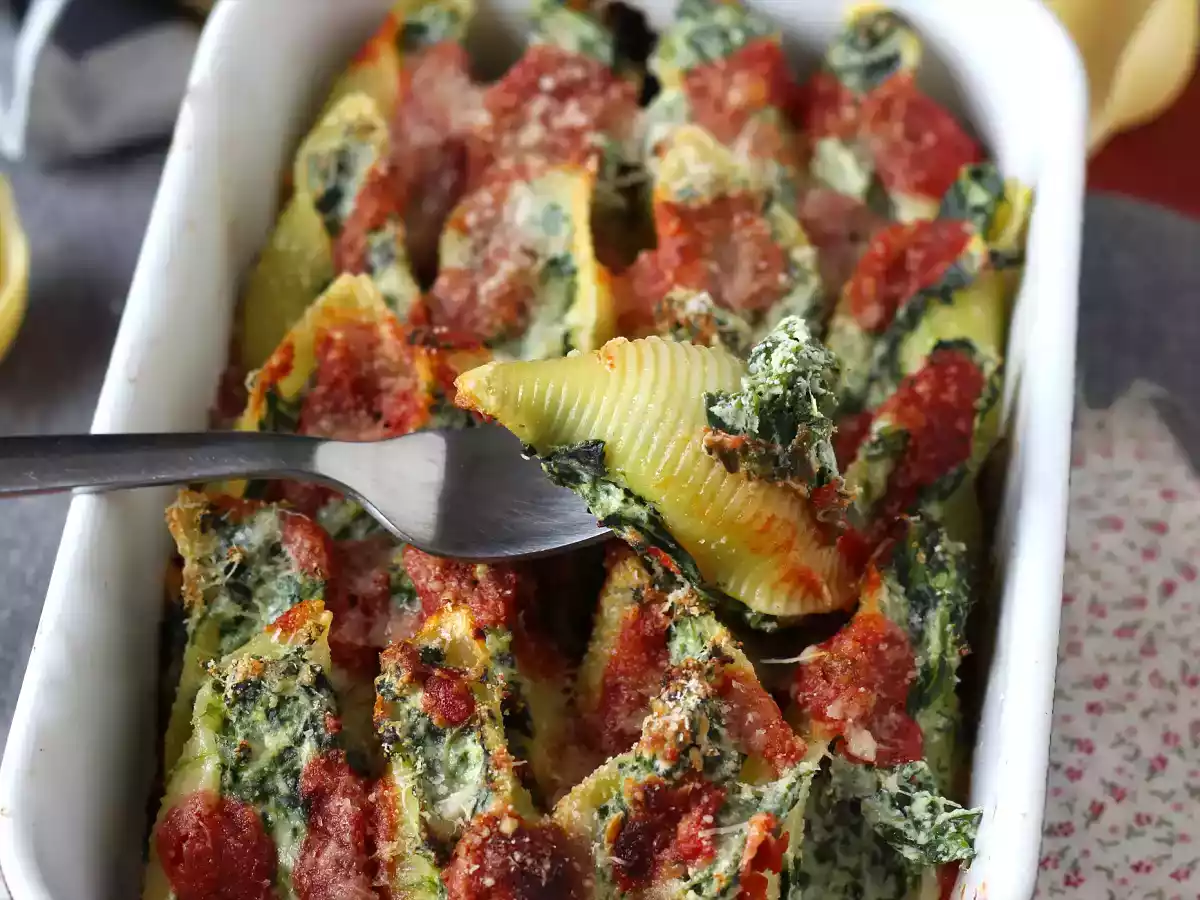Conchiglioni fyllda med ricotta och spenat: en oemotståndlig bakad vegetarisk rätt - foto 2