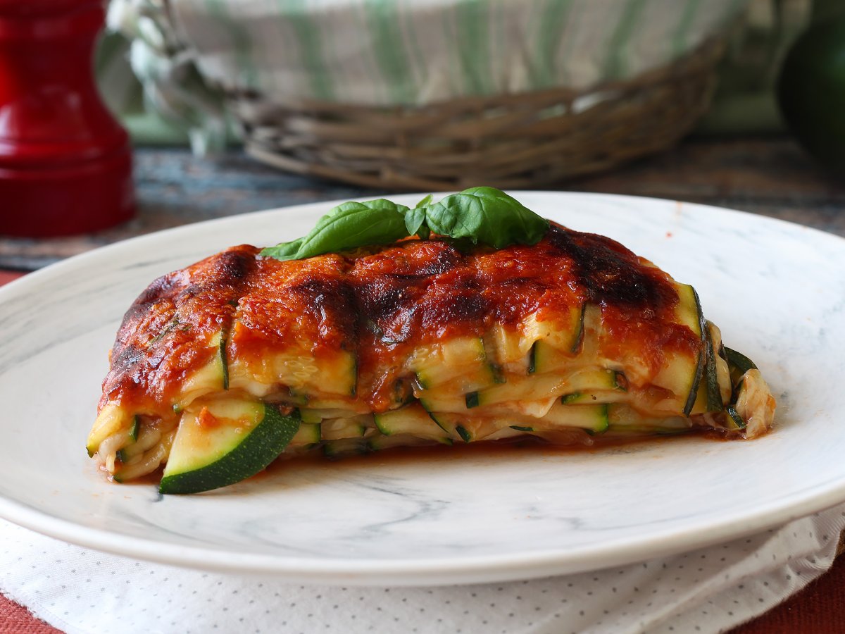 Courgette parmigiana i fritös: snabb, lätt och krispig - foto 3