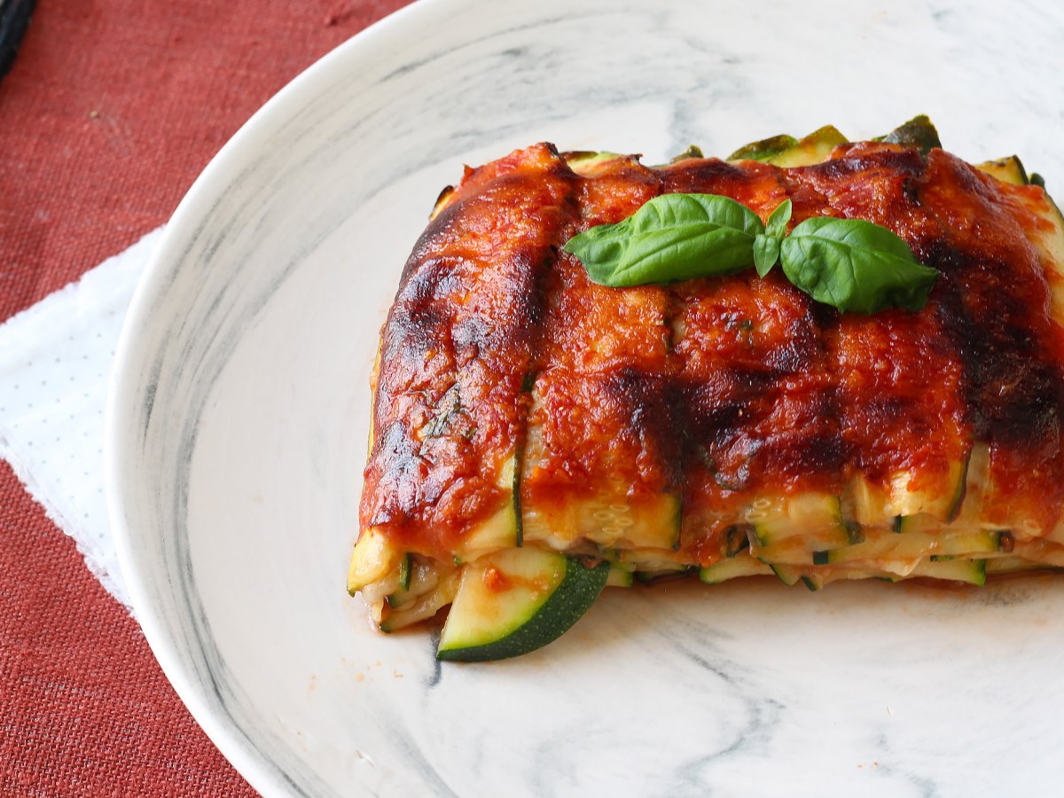 Courgette parmigiana i fritös: snabb, lätt och krispig - foto 5