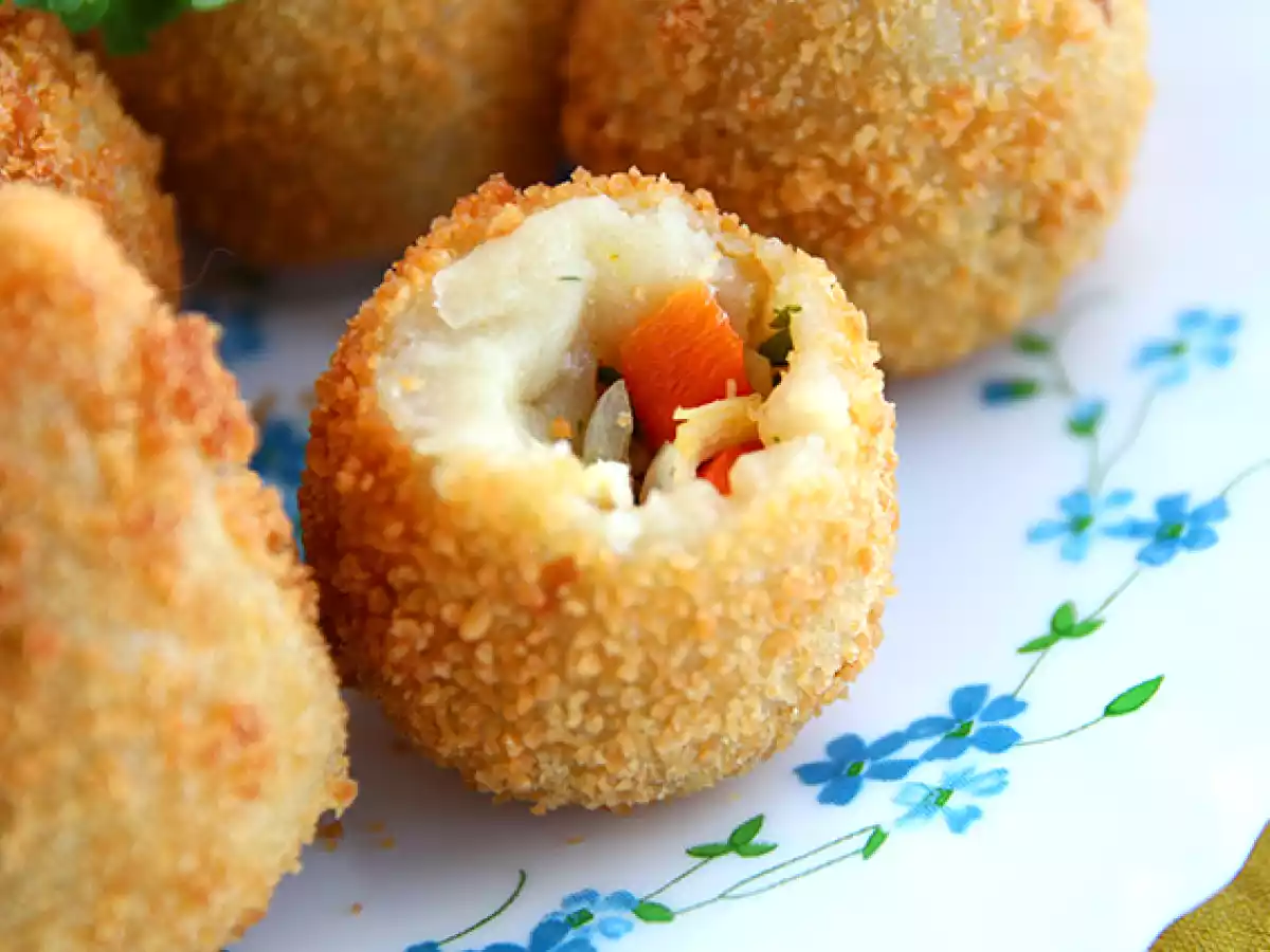 Coxinhas (brasilianska kycklingkroketter) - foto 3