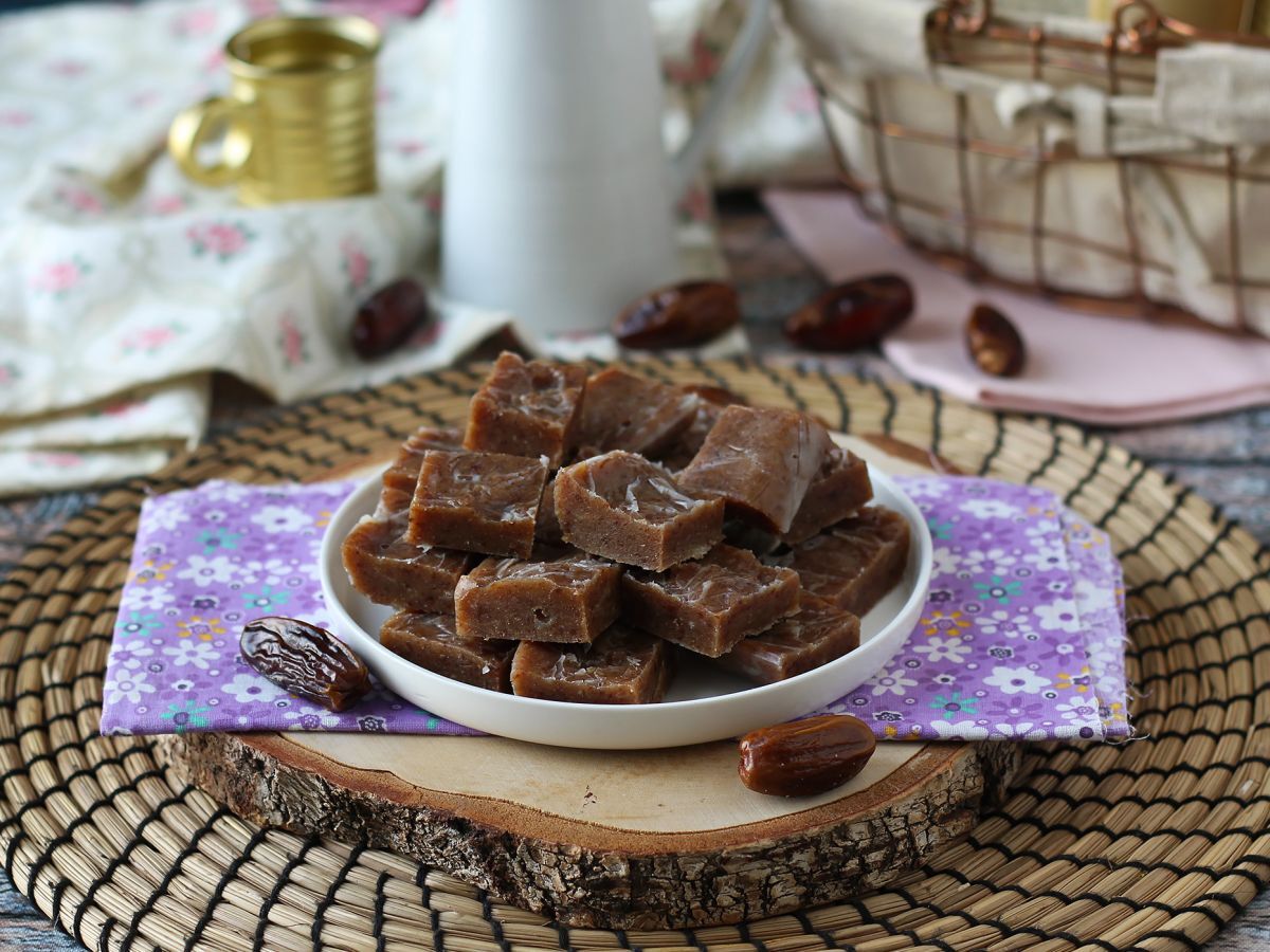Dadelfudge, en liten fyrkant full av energi och smak! - foto 5