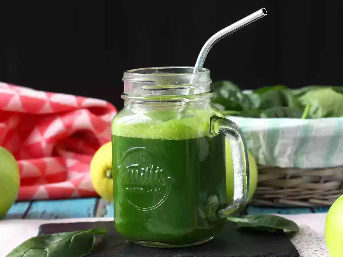 Detox grön juice utan extraktor, för maximalt med vitaminer!