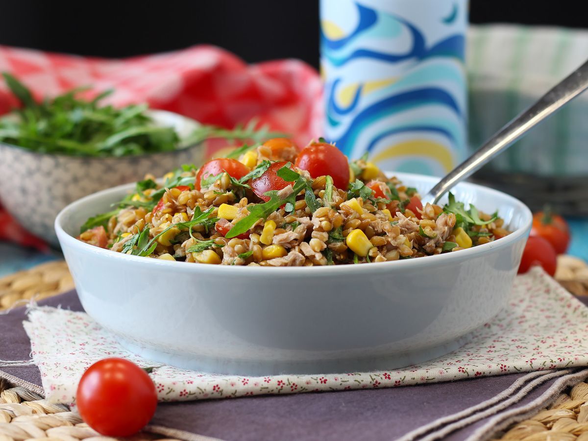 Dinkel- och tonfisksallad: lätt, välsmakande och perfekt recept året runt - foto 3