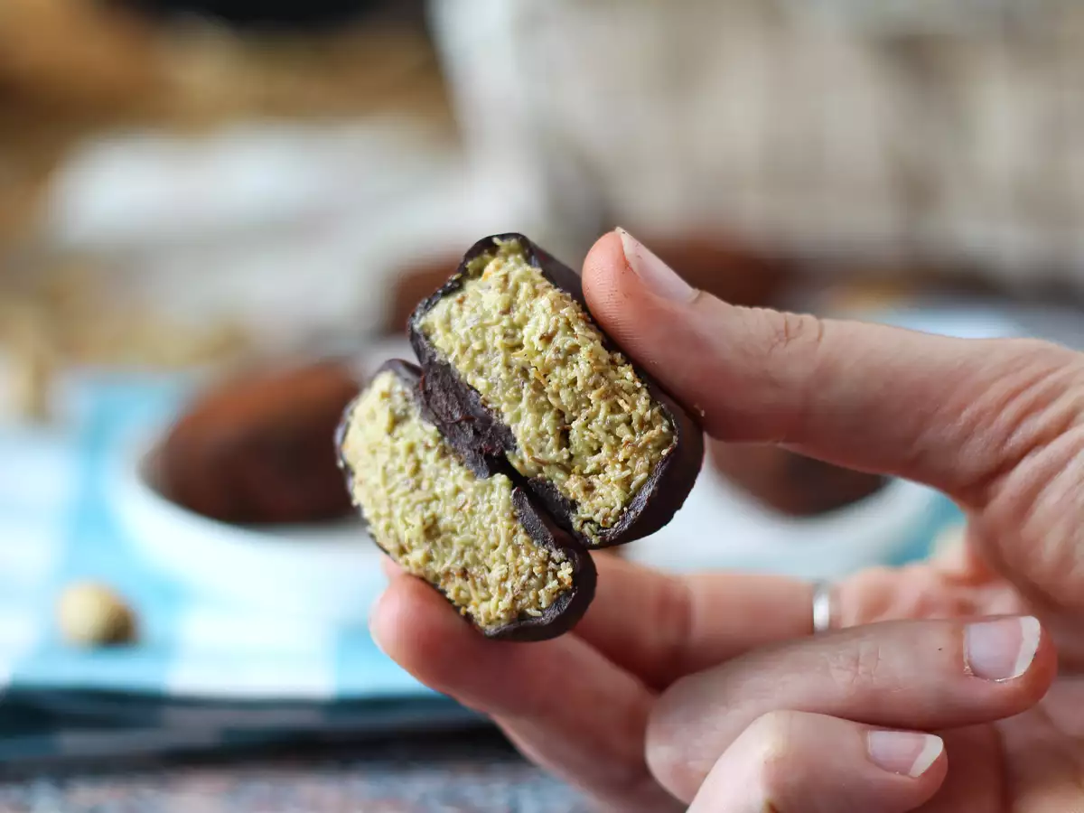 Dubai chewy cookies, det virala receptet på mochis med pistasch- och kadaiffyllning - foto 4