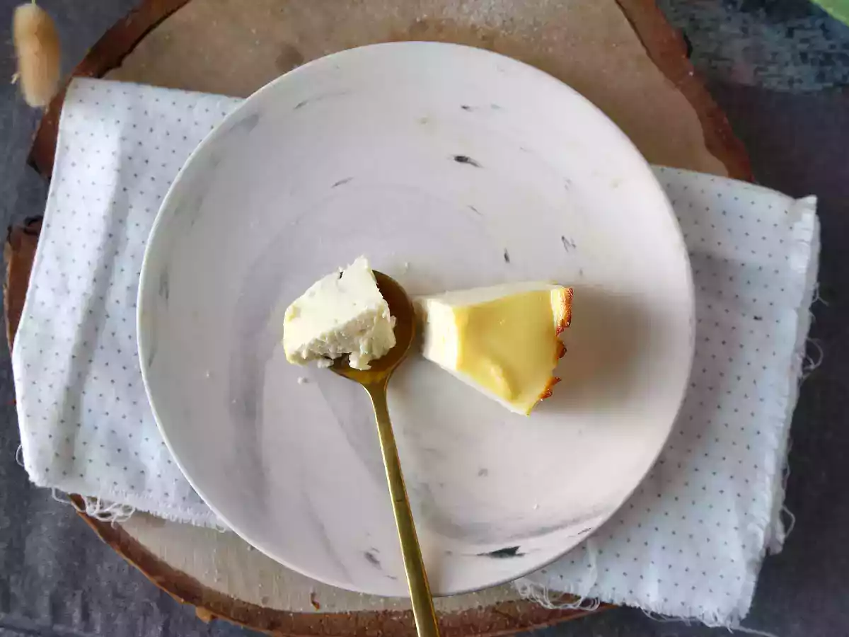 Ekonomisk ricottafondanttårta med endast 4 ingredienser - foto 5