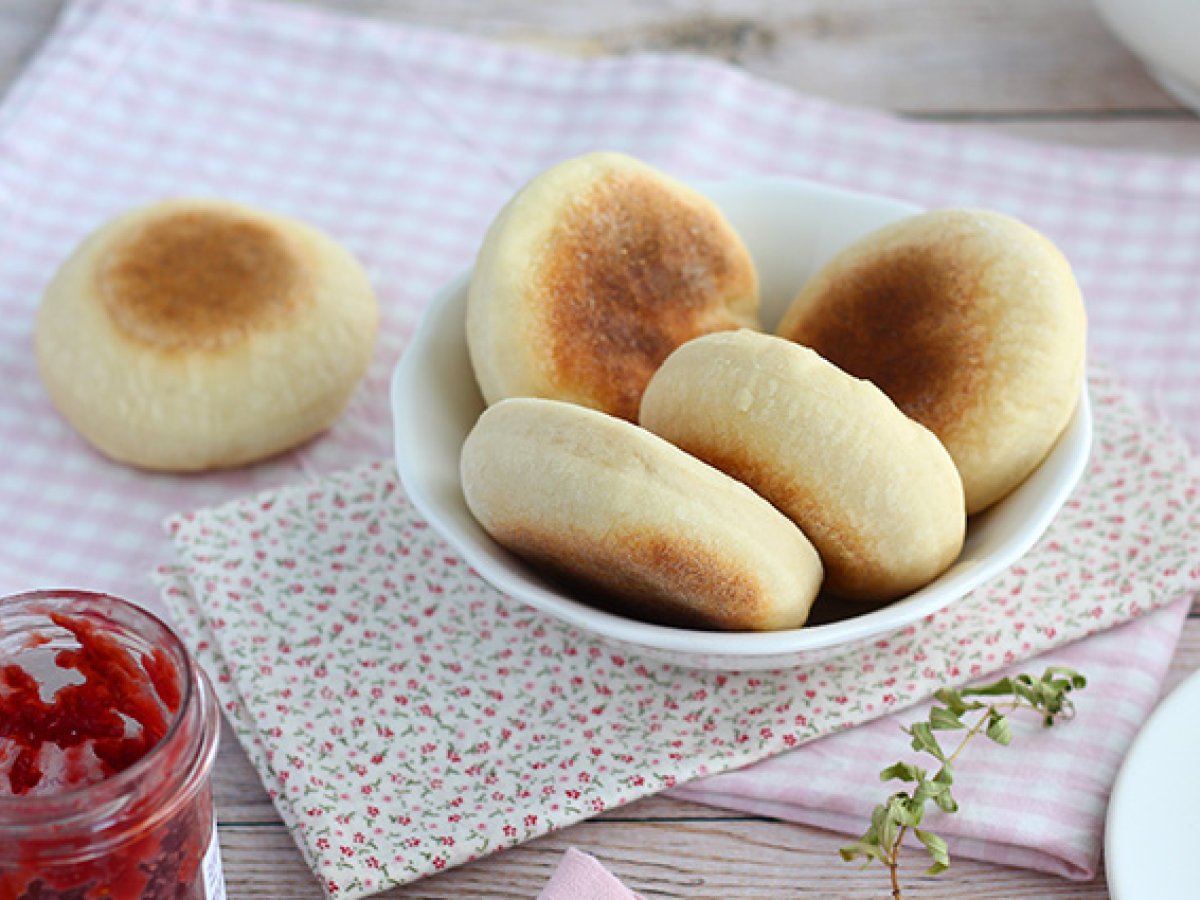 Engelska muffins (enkla och mjuka)