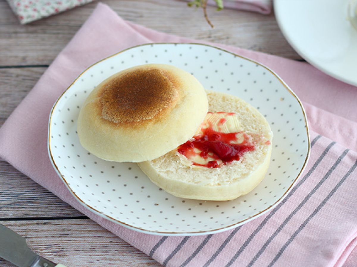 Engelska muffins (enkla och mjuka) - foto 2