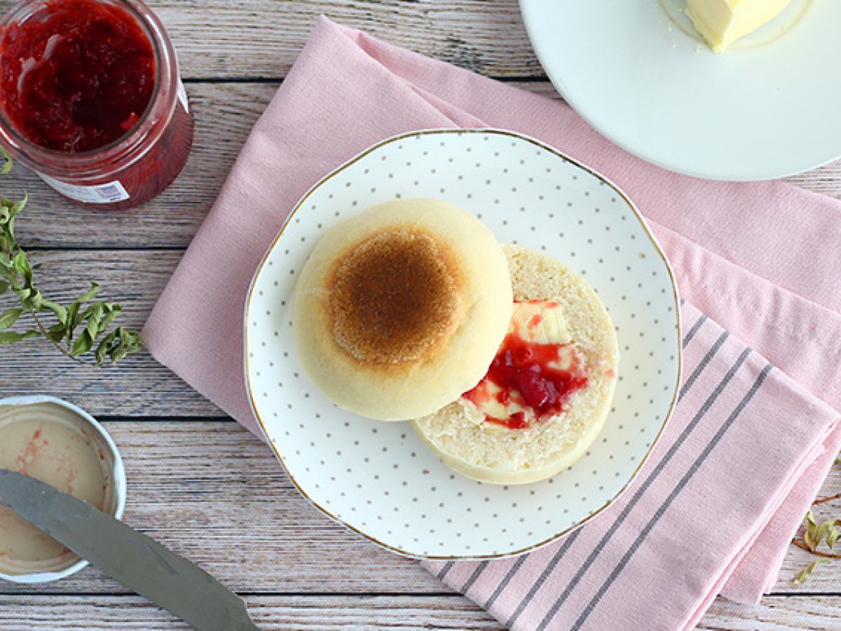 Engelska muffins (enkla och mjuka) - foto 3