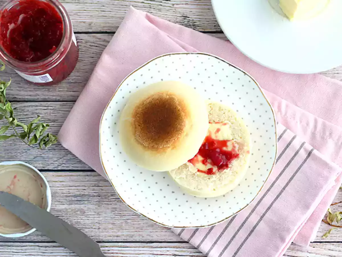 Engelska muffins (enkla och mjuka) - foto 3