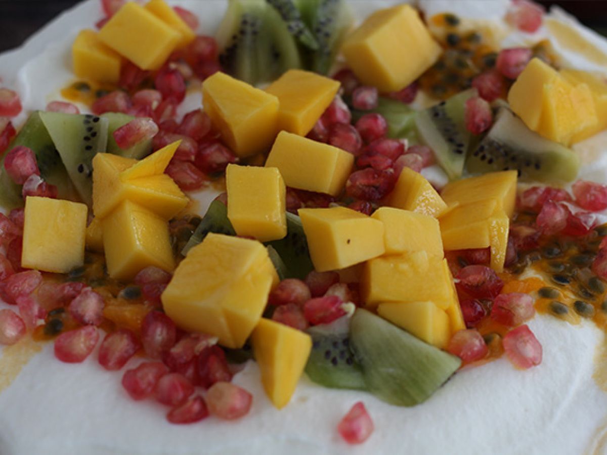 Enkel pavlova med exotiska frukter - foto 2