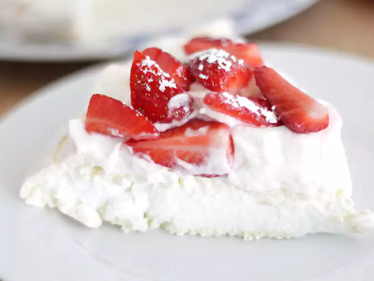 Enkel pavlova med jordgubbar - foto 3