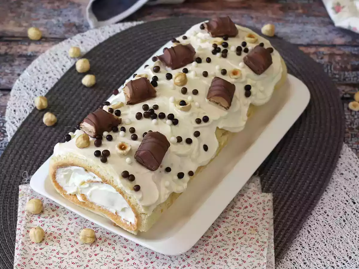 Enkel rulltårta med Kinder Bueno-smak, perfekt som födelsedagstårta eller julkaka! - foto 8