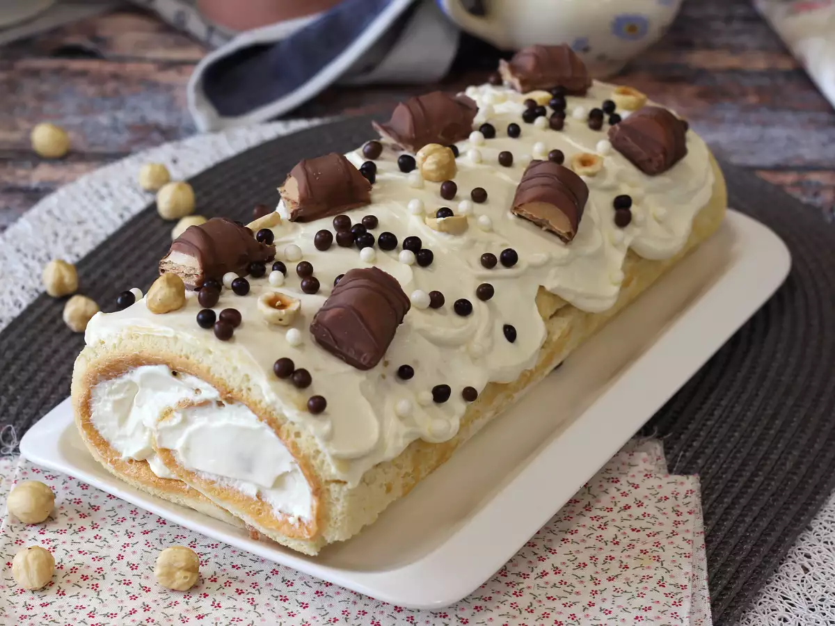 Enkel rulltårta med Kinder Bueno-smak – perfekt som födelsedagstårta eller julrulltårta! - foto 4
