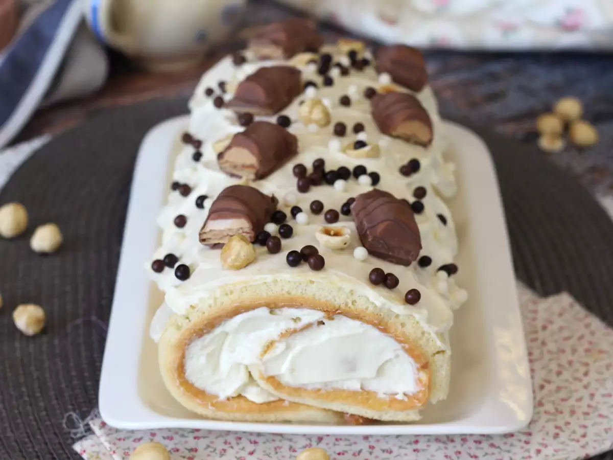 Enkel rulltårta med Kinder Bueno-smak – perfekt som födelsedagstårta eller julrulltårta! - foto 6