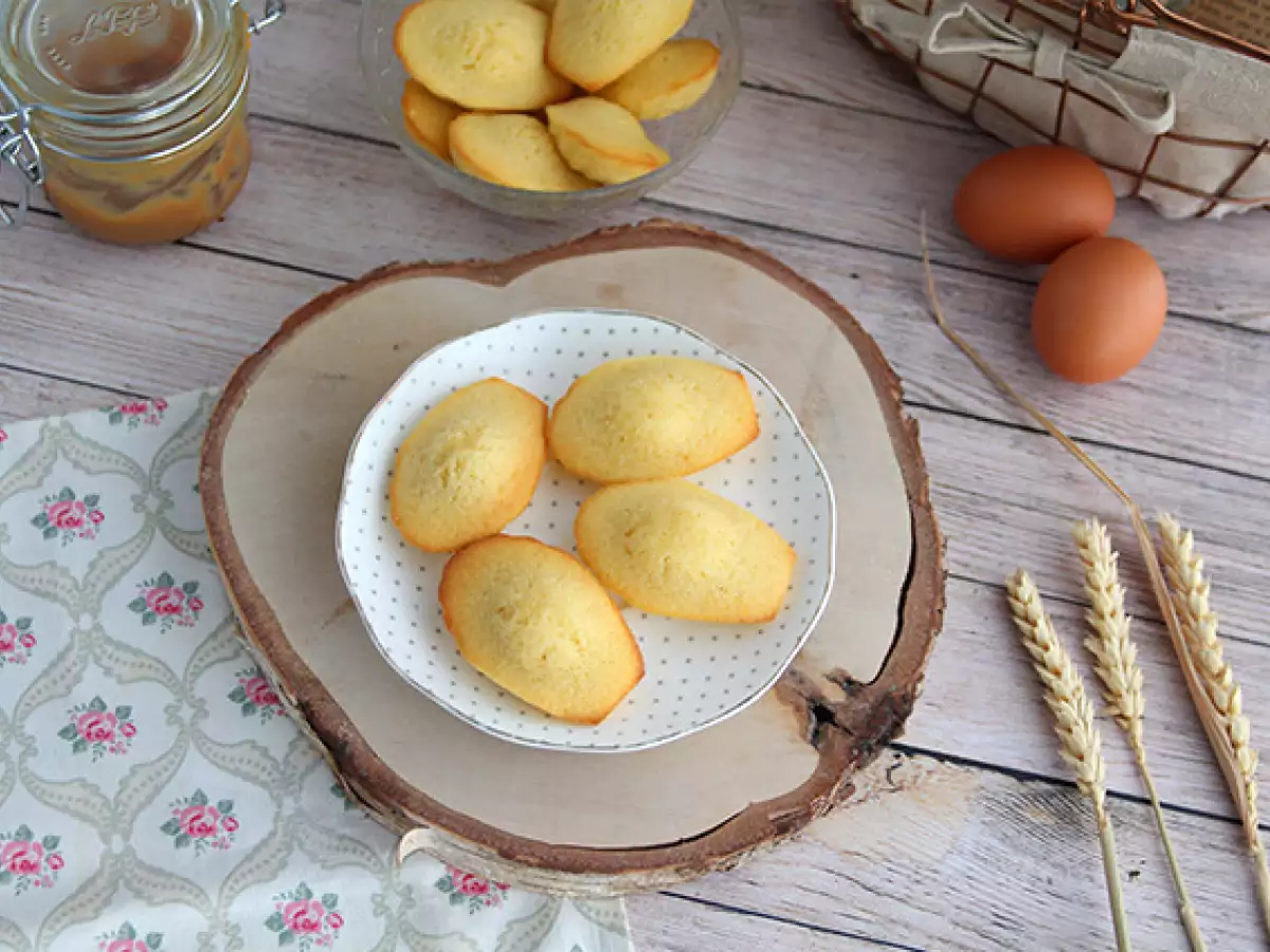 Enkelt recept på mjuka, naturella madeleinekakor - foto 5
