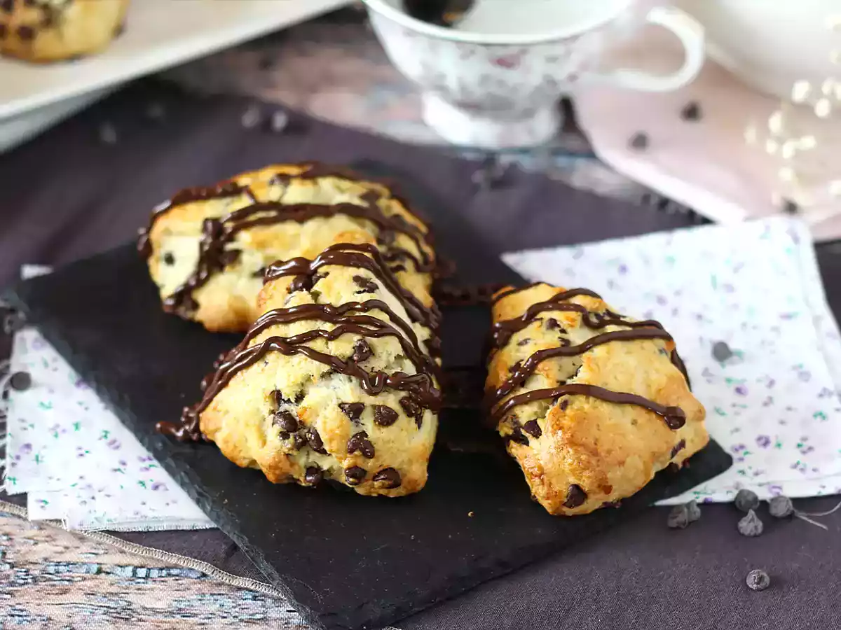 Enkla och mycket fluffiga chokladscones - foto 6