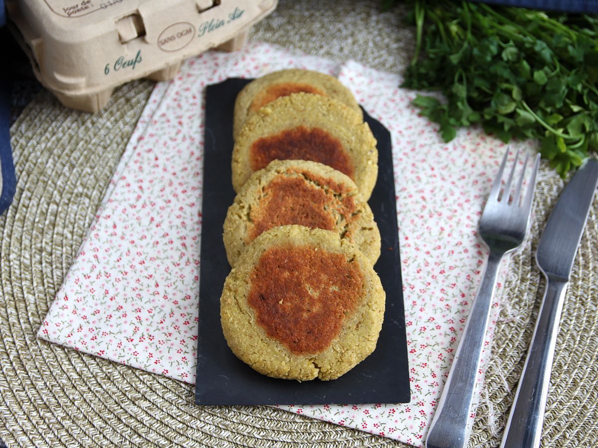 Enkla tofubiffar för en vegetarisk måltid