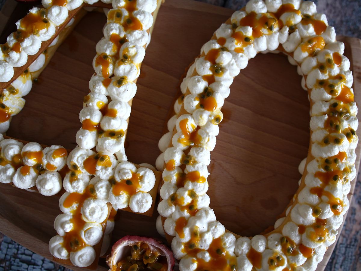 Exotisk nummertårta med mango och passionsfrukt - foto 2