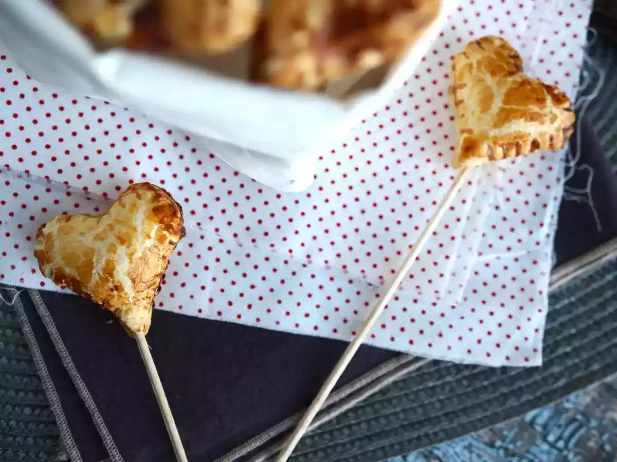 Extra krispiga smördegshjärtan med hallon- och chokladpops - foto 4