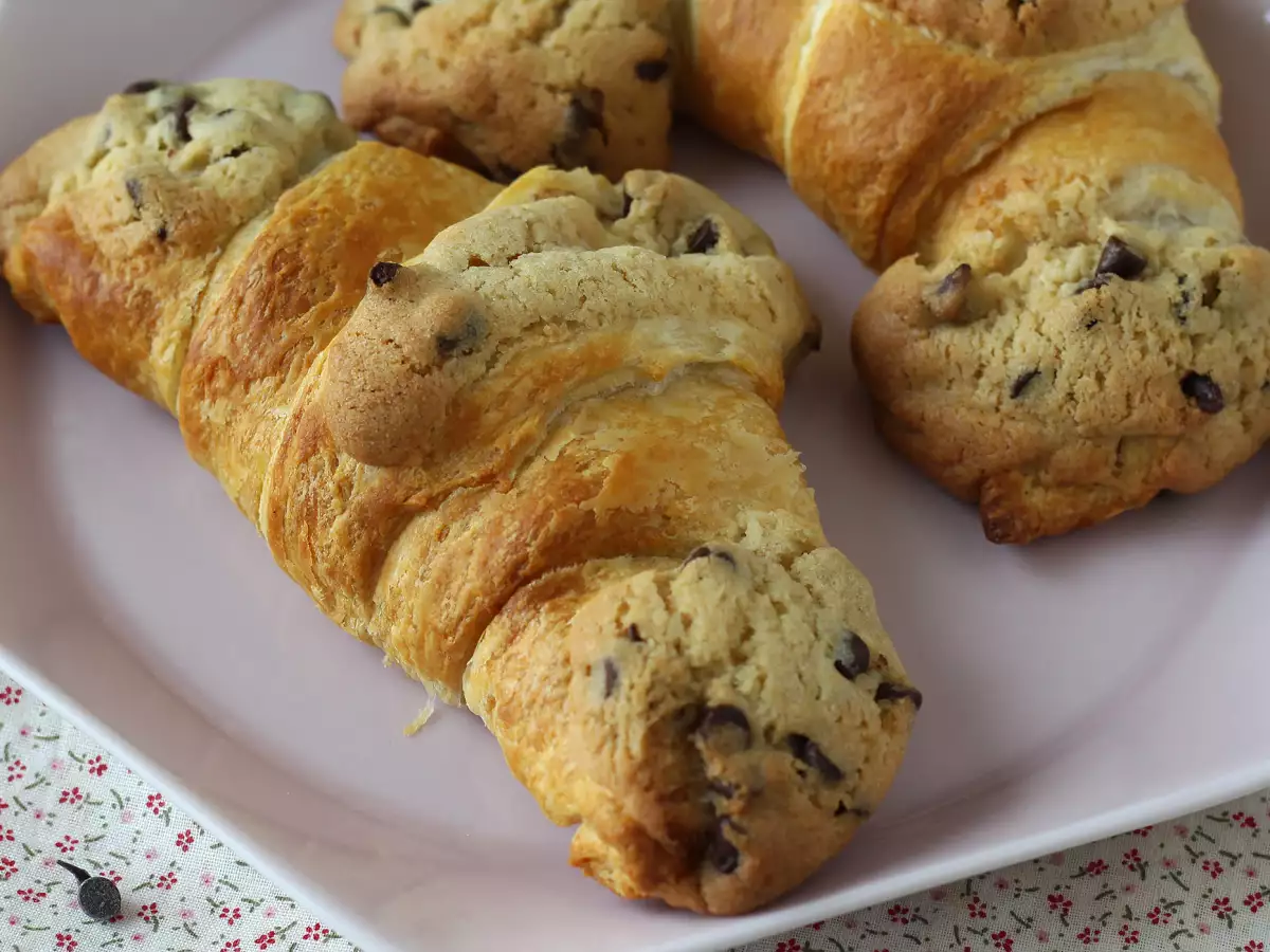 Extra lyxiga och superenkla crookies – den perfekta kombinationen av croissant och kaka! - foto 6