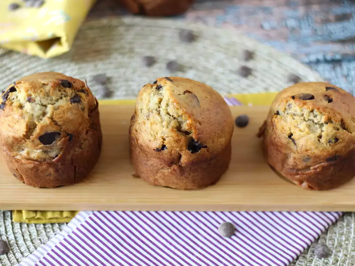 Extra saftiga bananmuffins med chokladbitar - foto 6