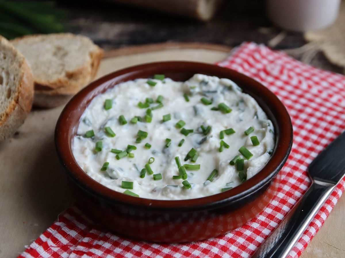 Faux-mage frais med vitlök och örter (den veganska sojabaserade osten!) - foto 2