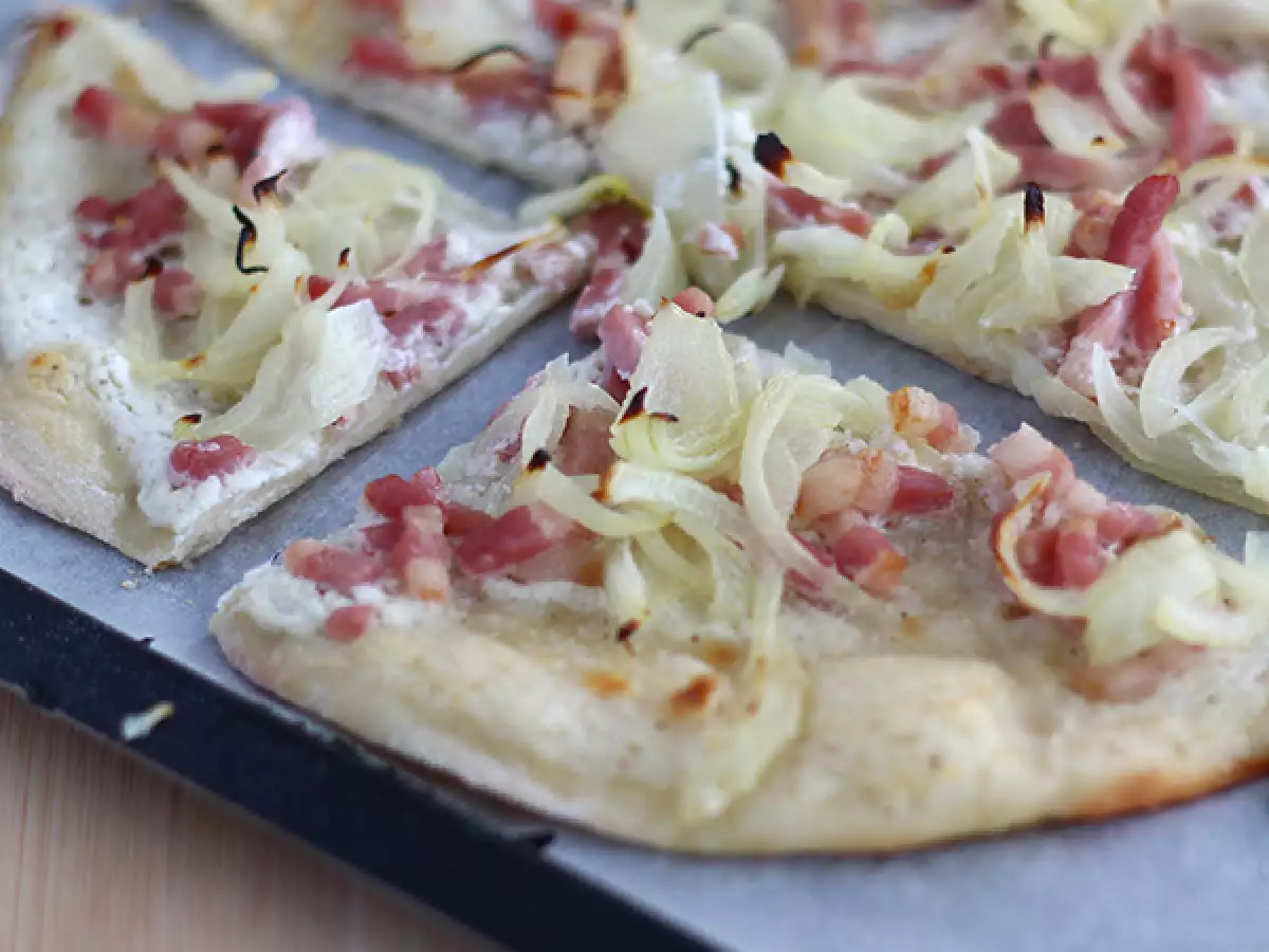 Flammekueche – alsacisk tarte flambée - foto 2