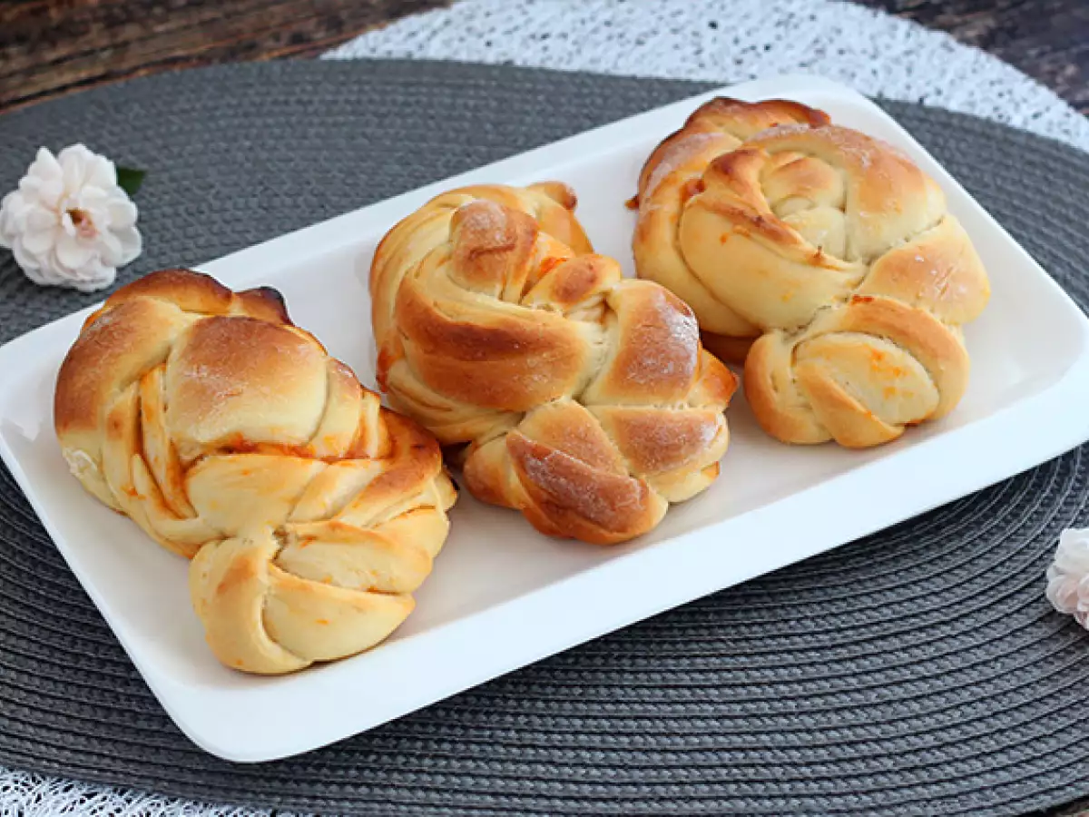 Flätade briochebullar med aprikos - foto 4
