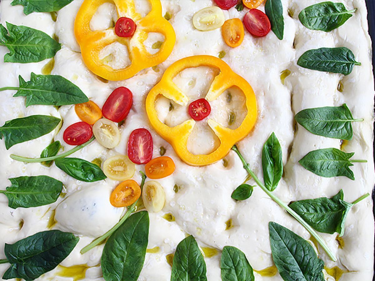 Focaccia med blommor - focaccia konst - foto 4