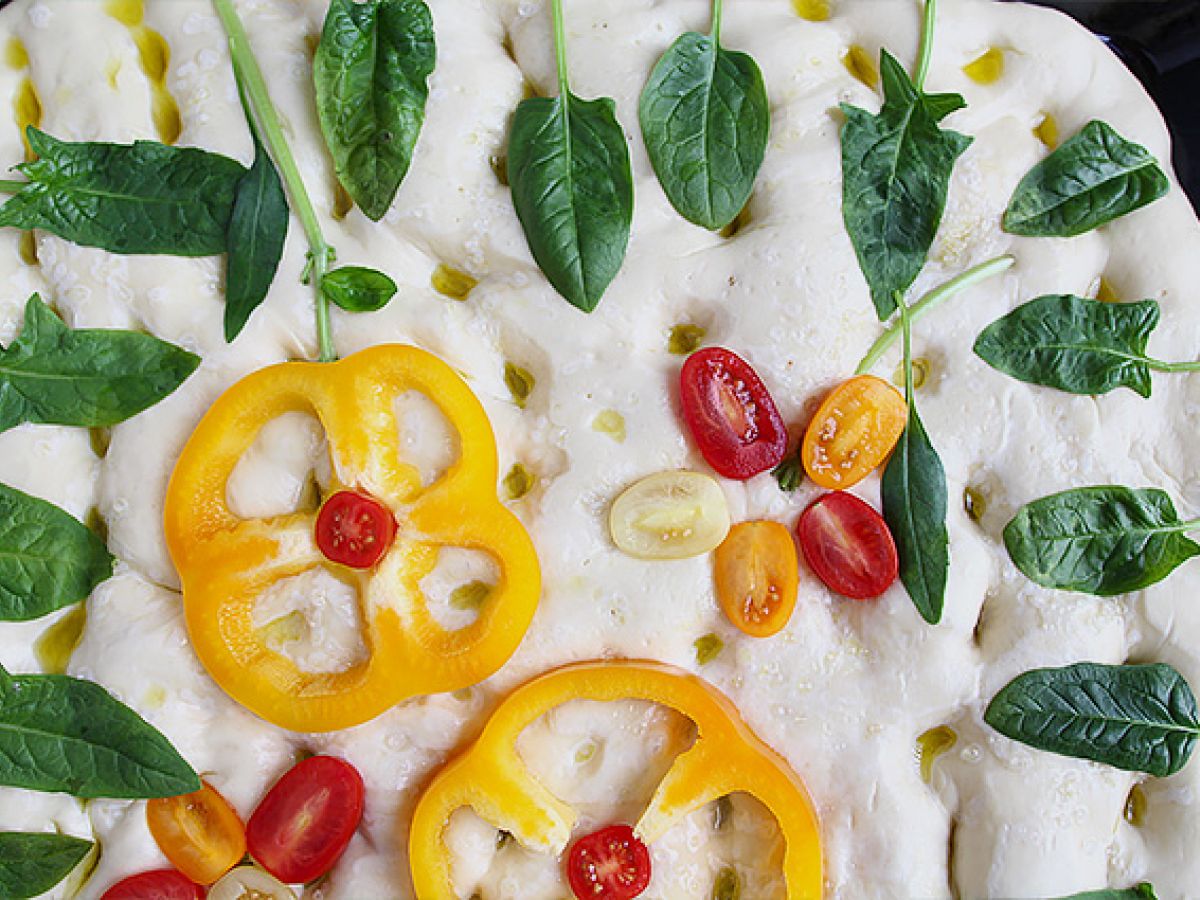 Focaccia med blommor - focaccia konst - foto 7