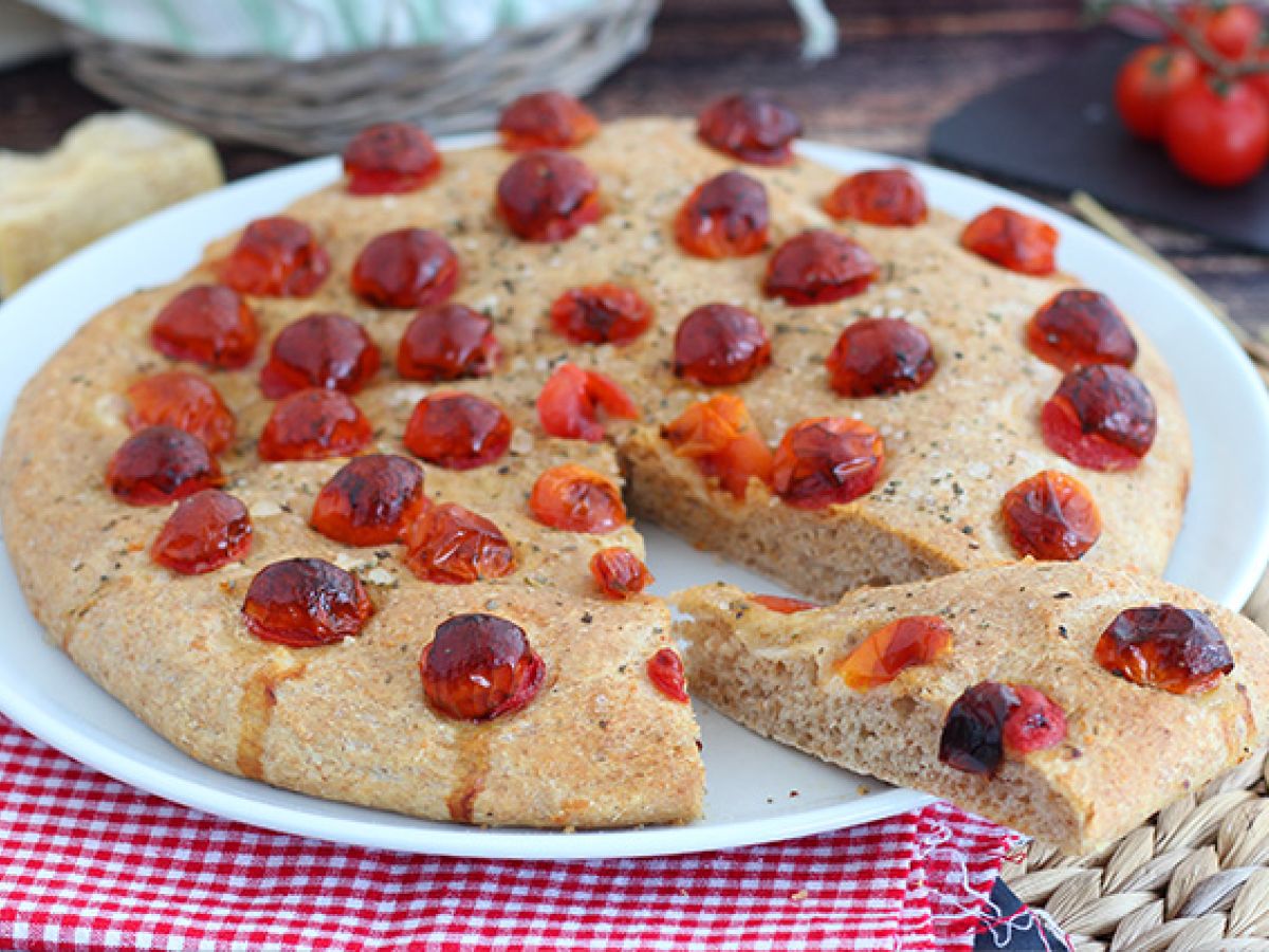 Focaccia med körsbärstomater - foto 2