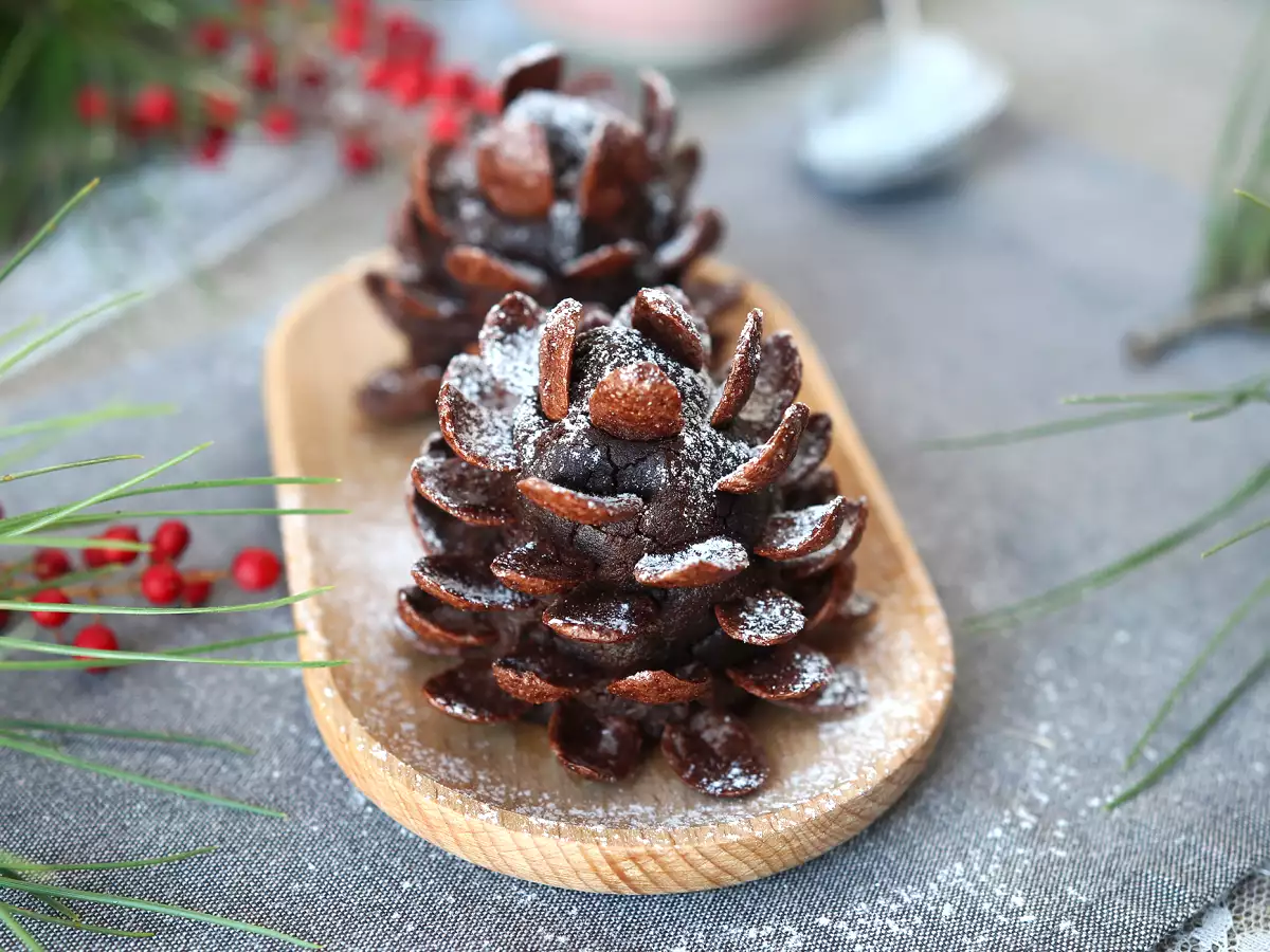Förvandla din brownie till en chokladpinecone!