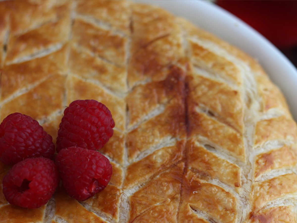 Frangipane hallon och pistage galette des rois - foto 3