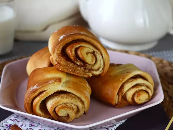 Recept Franzbrötchen – enkelt recept på hembakade kanelbullar