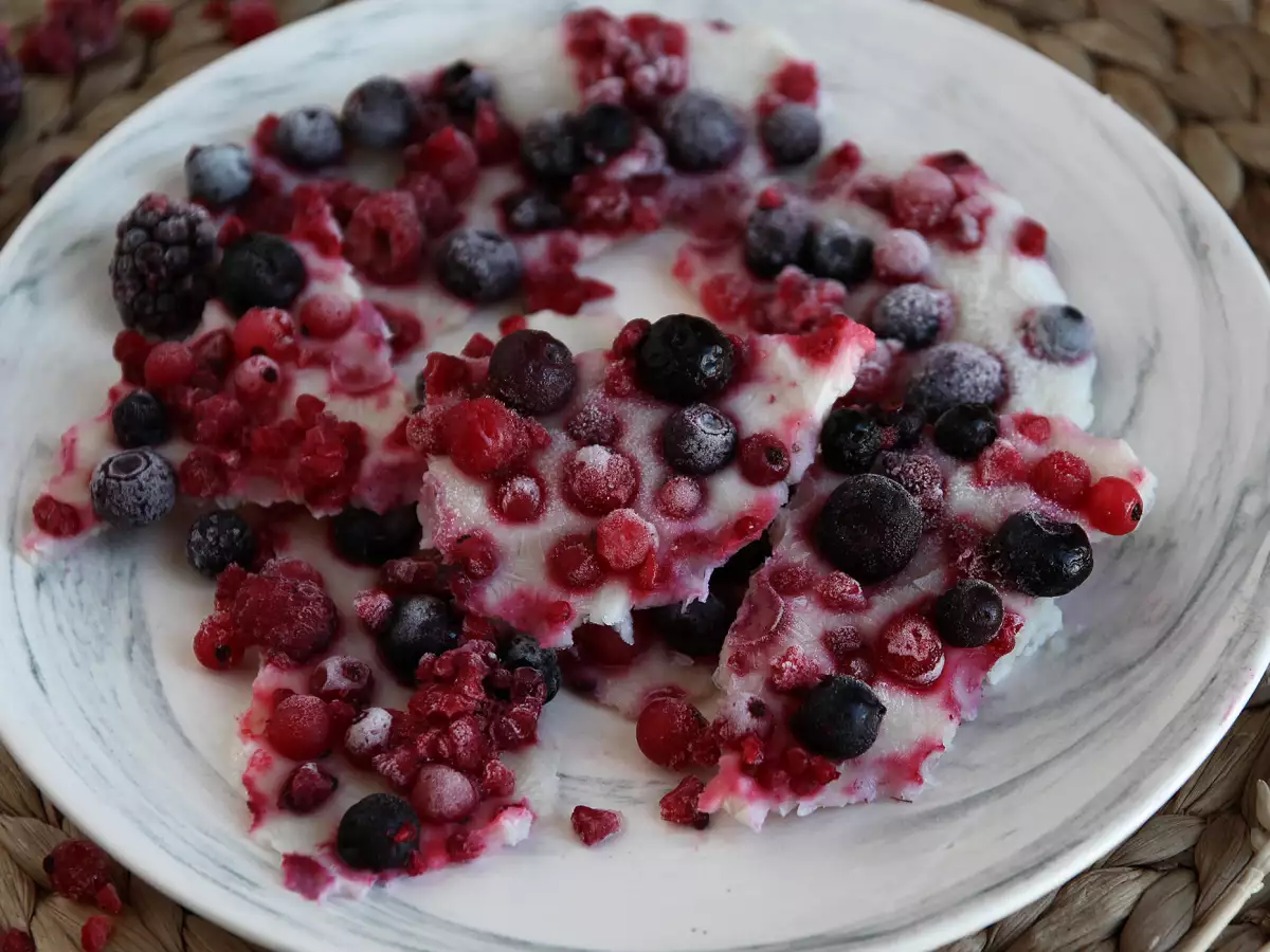 Frysta yoghurtbars med röda bär - foto 2