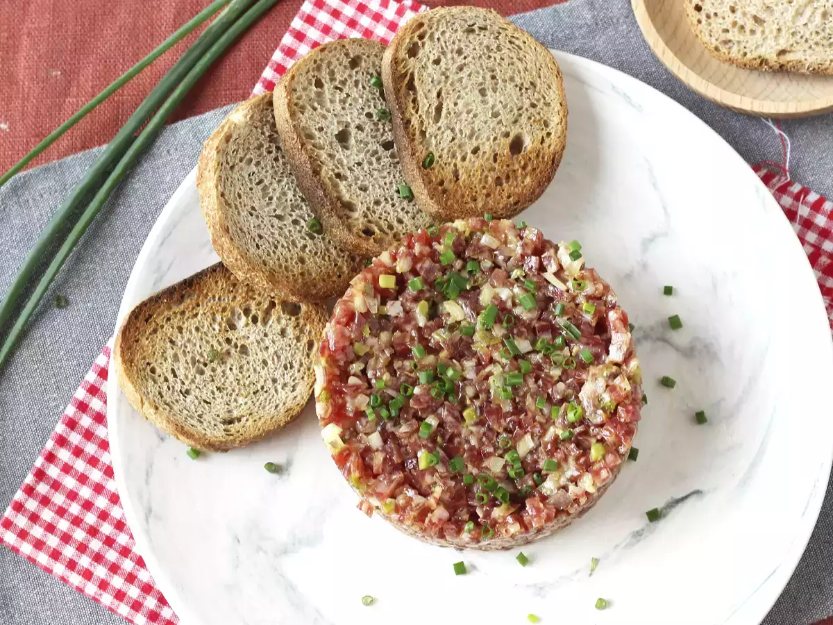 Fuet-tartar: en snabbversion av den klassiska bifftartaren - foto 2