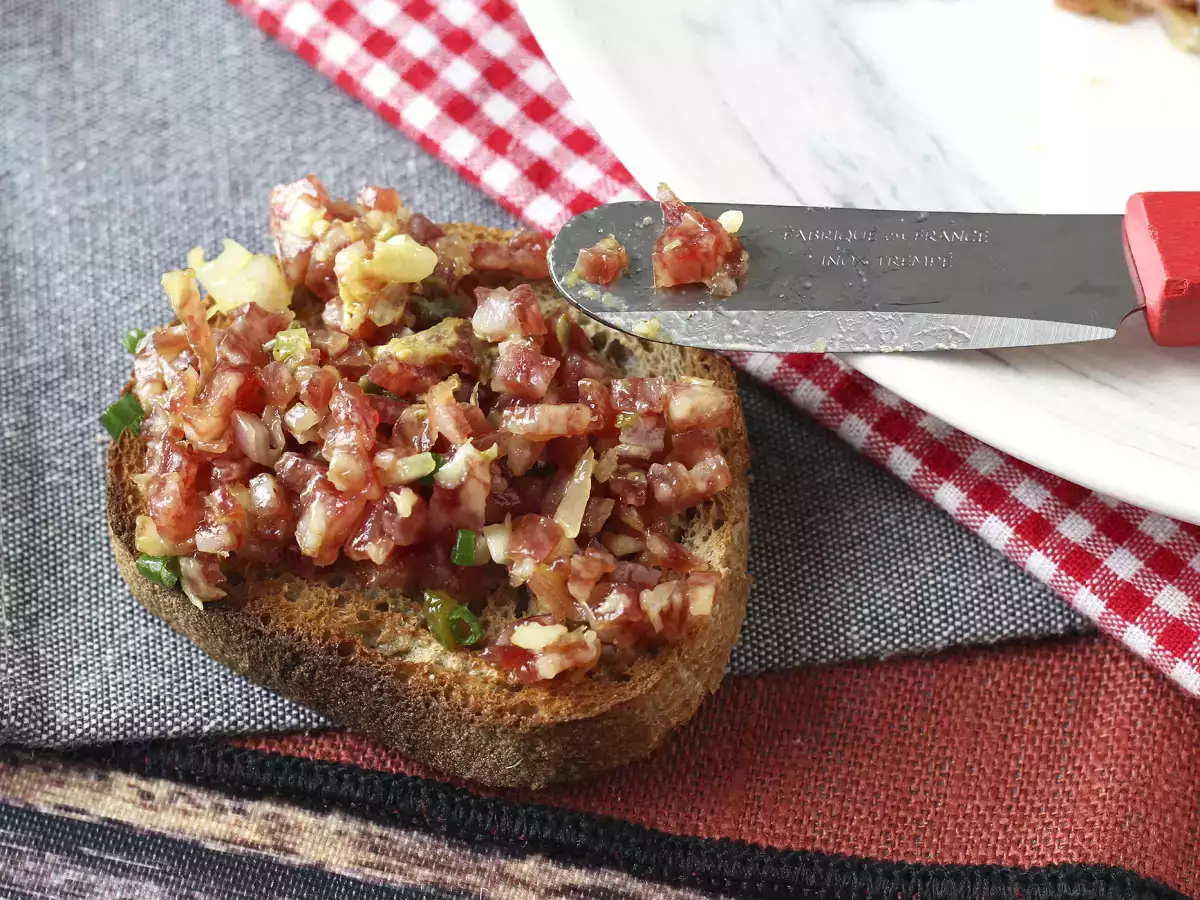 Fuet-tartar: en snabbversion av den klassiska bifftartaren - foto 4