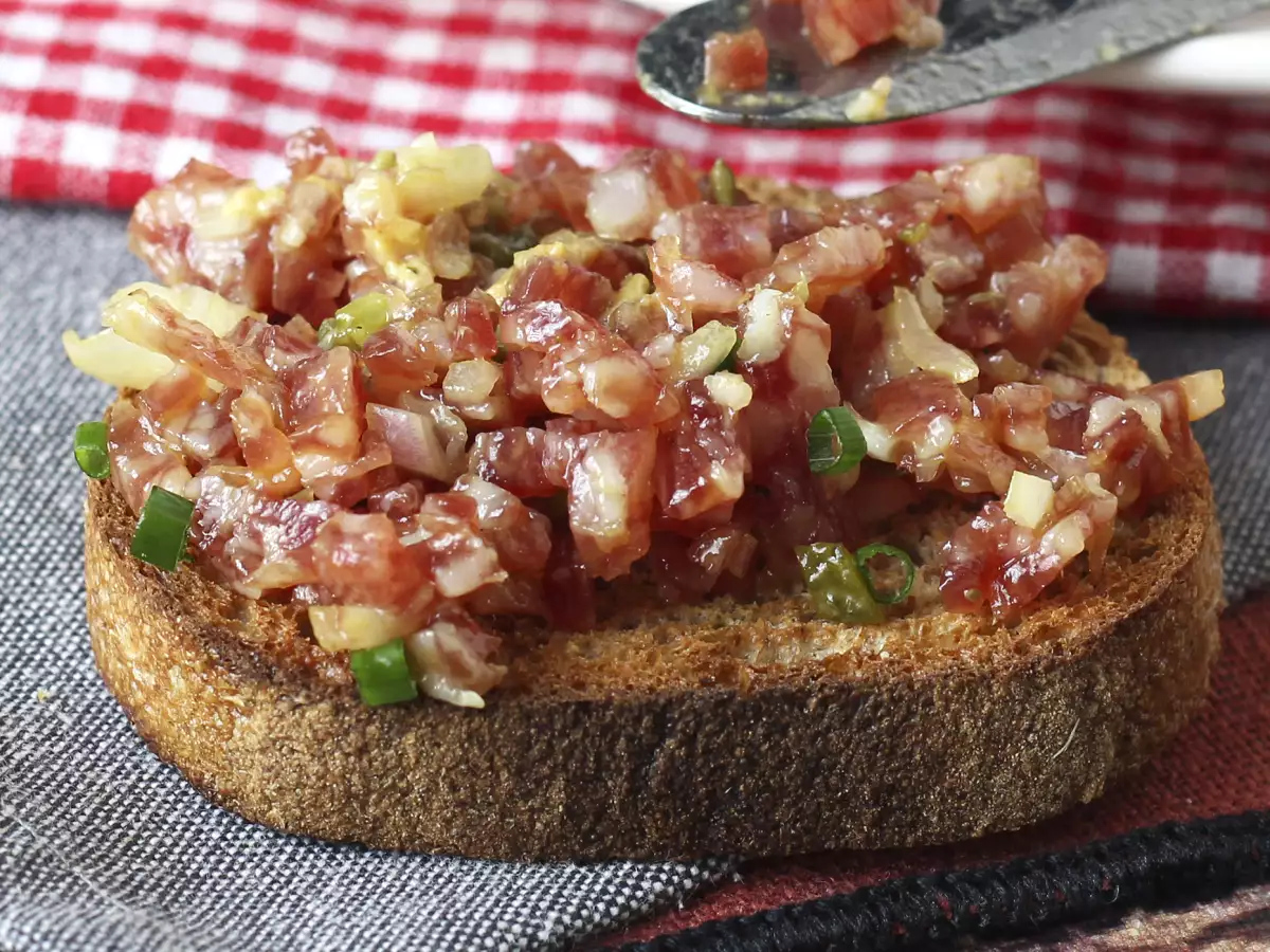 Fuet-tartar: en snabbversion av den klassiska bifftartaren - foto 5