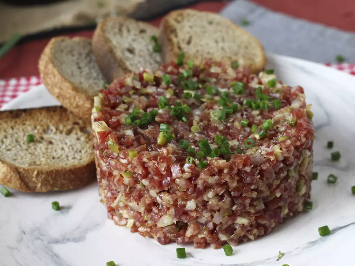 Fuet-tartar: en snabbversion av den klassiska bifftartaren - foto 6