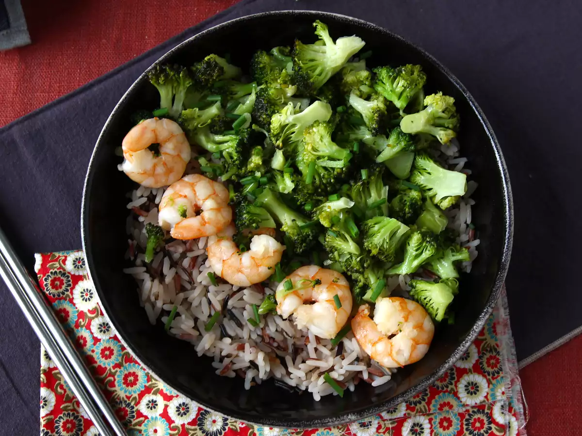 Fullkornsris med broccoli och räkor – enkelt och balanserat - foto 3