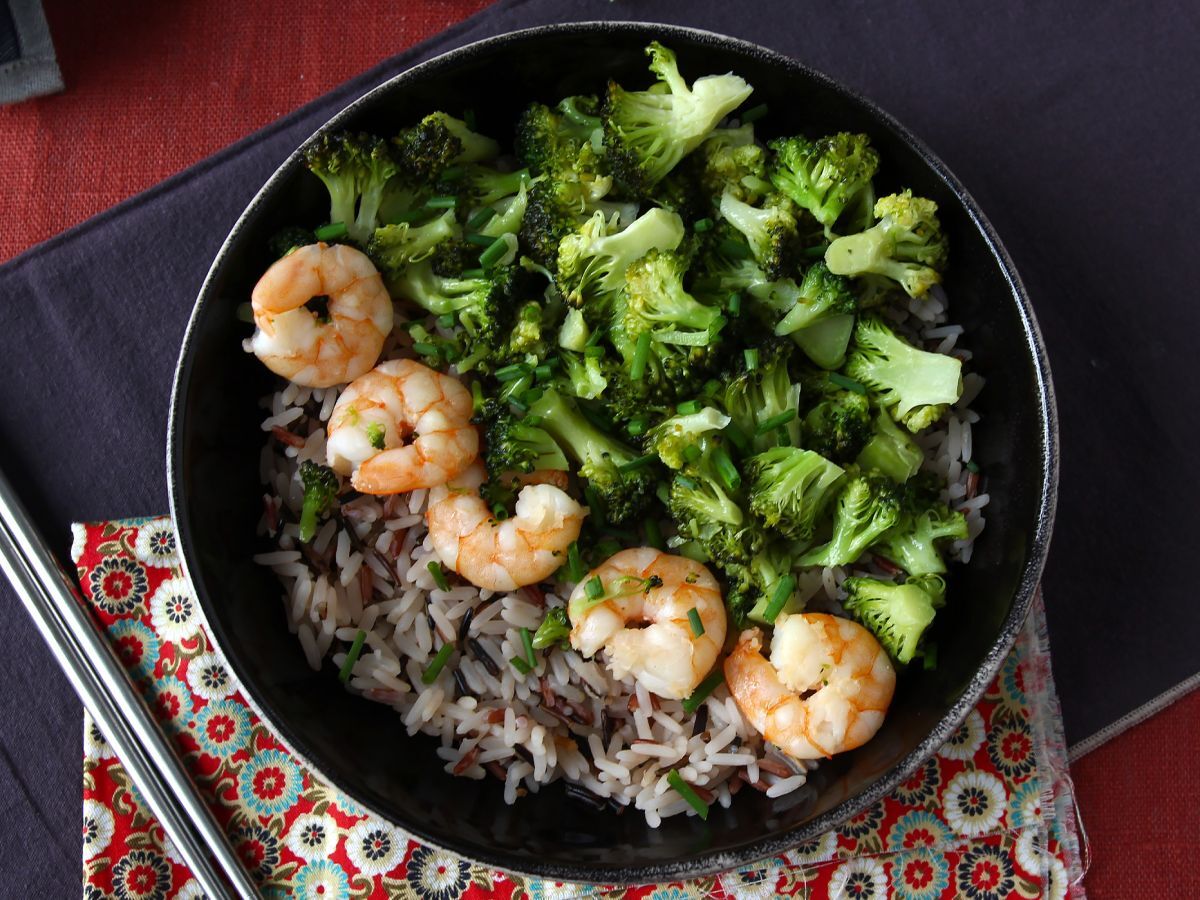 Fullkornsris med broccoli och räkor! Lätt och balanserad - foto 3